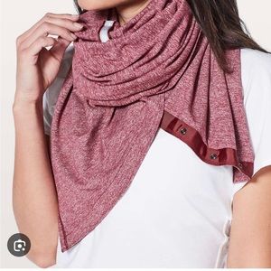 NWT Vinyasa scarf